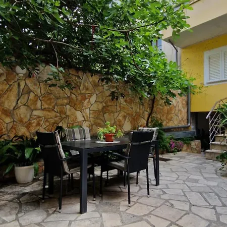 Ivan Guest house 3*