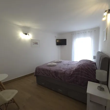 Ivan ゲストハウス スクラーディン