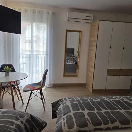 Ivan スクラーディン