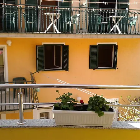 Ivan 招待所 斯克拉丁