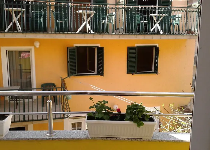 Ivan ゲストハウス スクラーディン