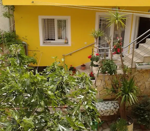 ゲストハウス Ivan 3*