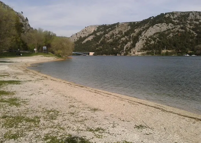 ゲストハウス Ivan 3*