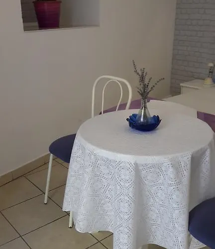 ゲストハウス Ivan スクラーディン